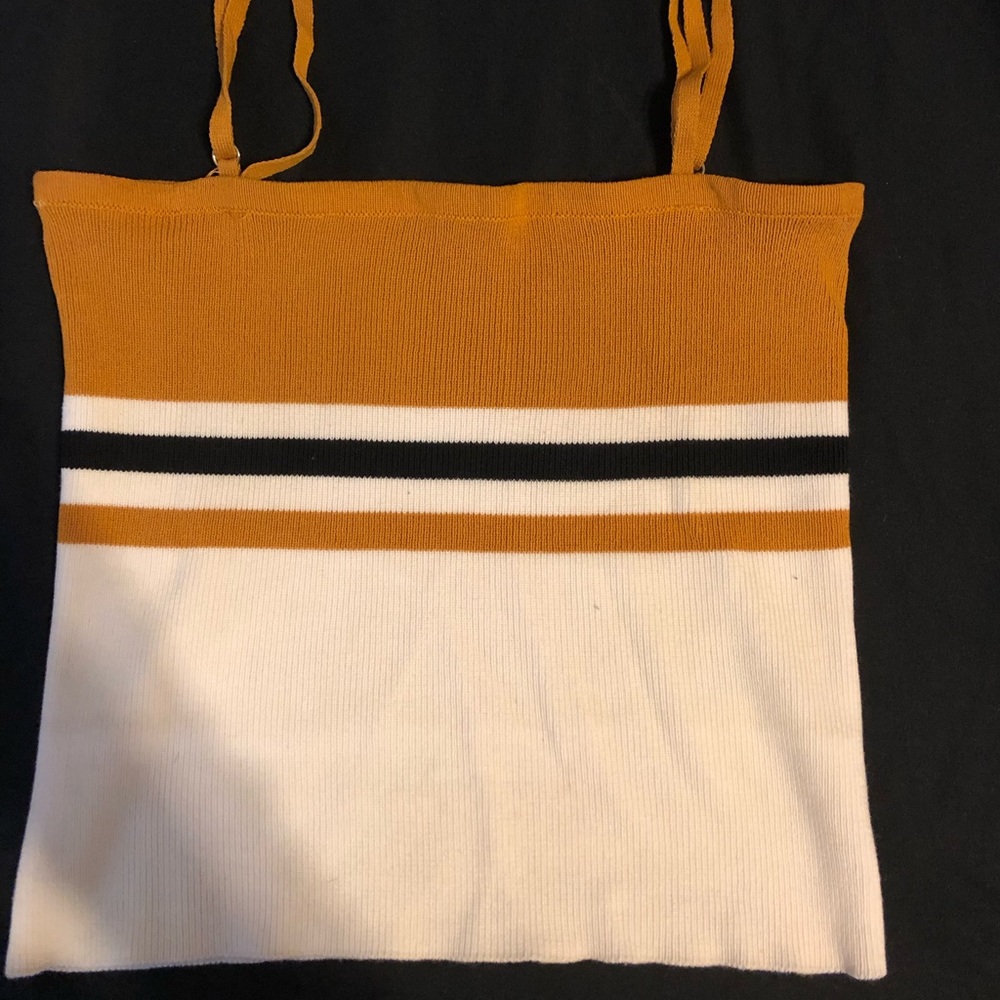 CROP TOPS